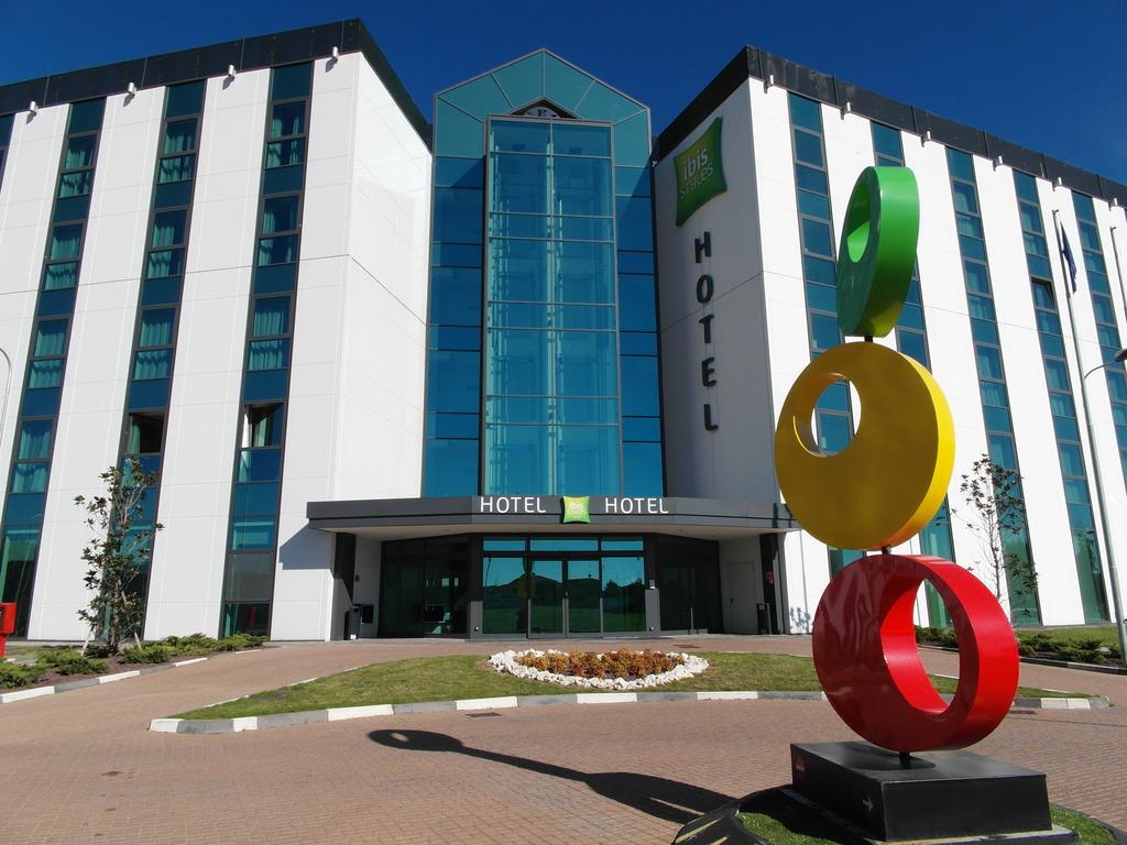 Ibis Styles Milano Melegnano Hotel Carpiano Kültér fotó