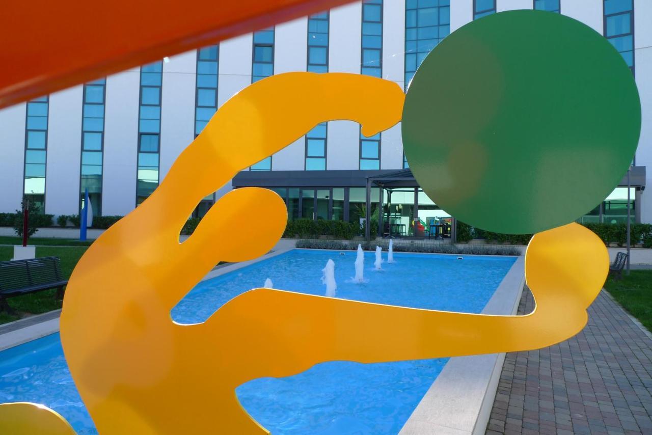 Ibis Styles Milano Melegnano Hotel Carpiano Kültér fotó